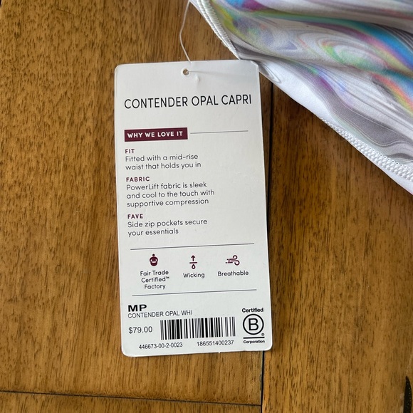 NWT Athleta Capri - Picture 3 of 3